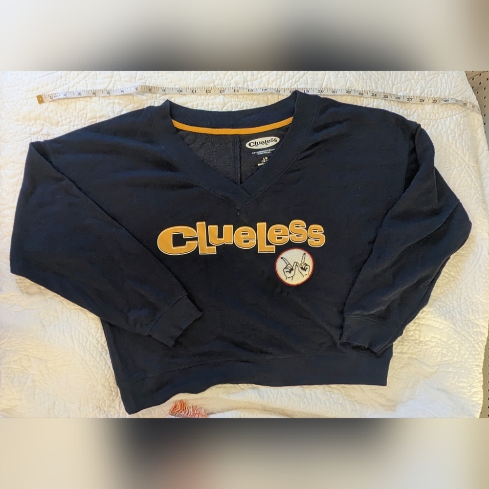 Clueless Pullover Long Sleeve Shirt, Large
